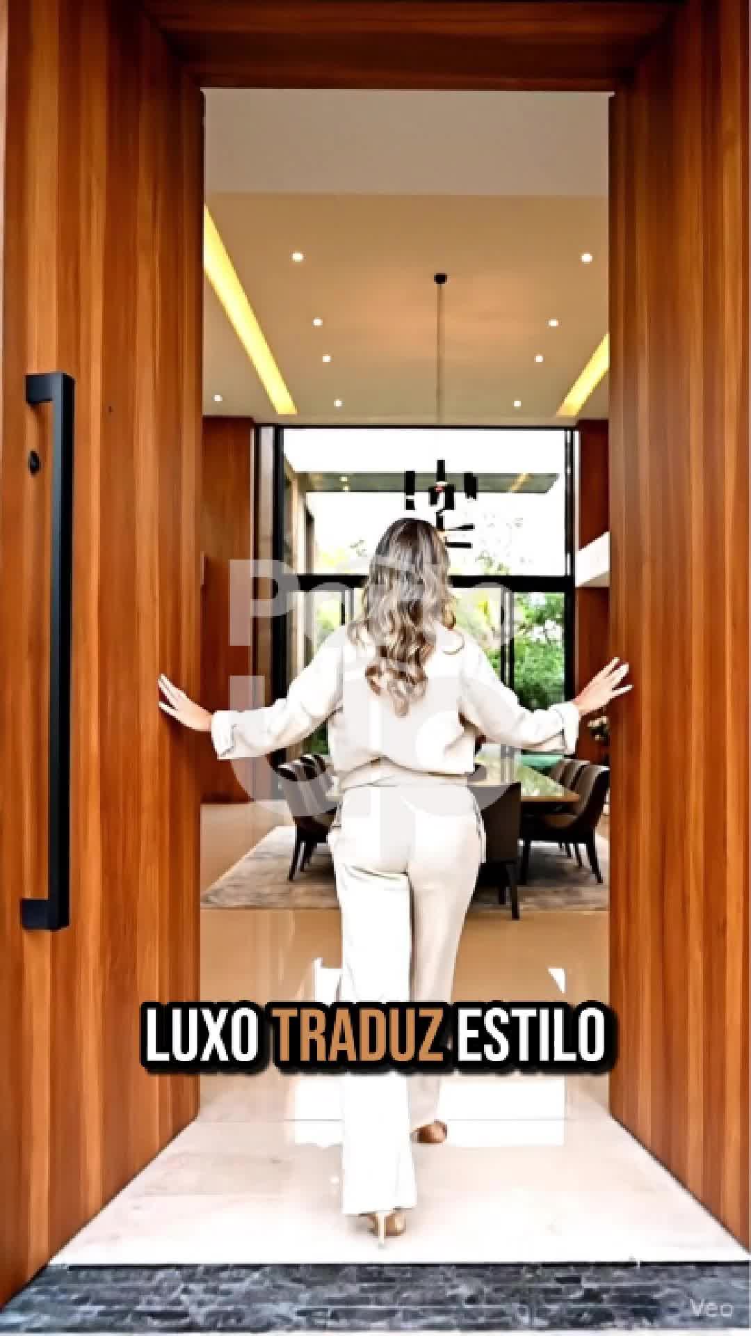 Antes de comprar um imóvel de luxo, entenda o que realmente o torna valioso. O luxo verdadeiro não está apenas na vista ou na metragem.